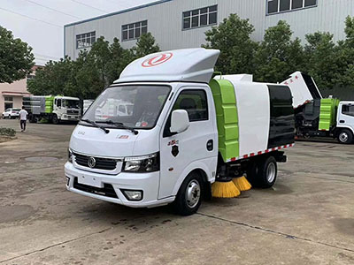 国六东风涂逸3方扫路车