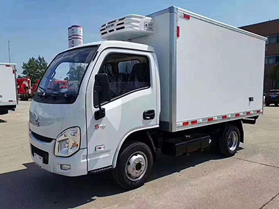 国六跃进小福星冷藏车