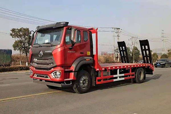 国六重汽豪沃平板运输车