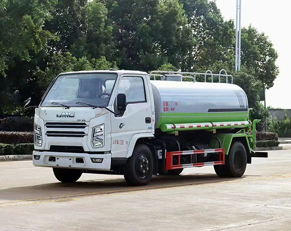 国六江铃洒水车