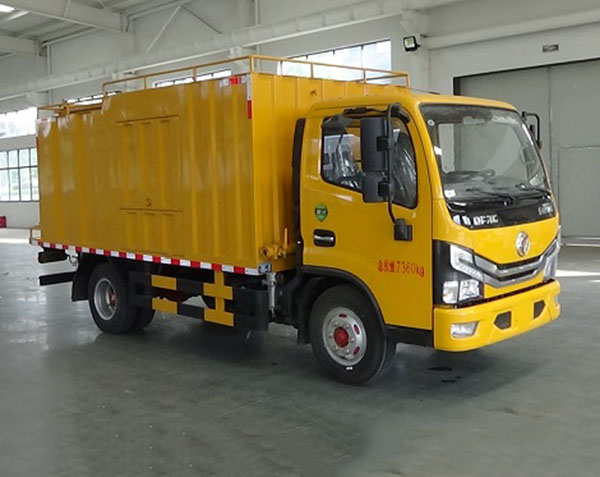 大多利卡污水处理车