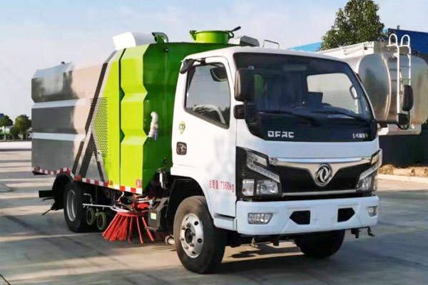 东风福瑞卡洗扫车